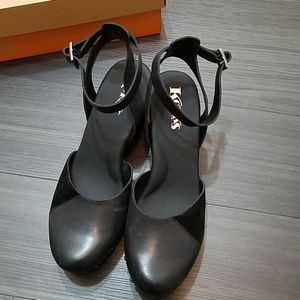 korks meru clogs